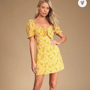 LULU’s Blooming Bouquet Yellow Floral Lace-Up Tie-Front Mini Dress